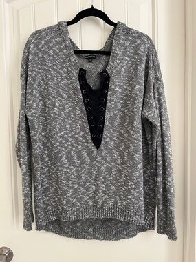 Express Gray Marled Lace-Up V-Neck Sweater with Black Detail